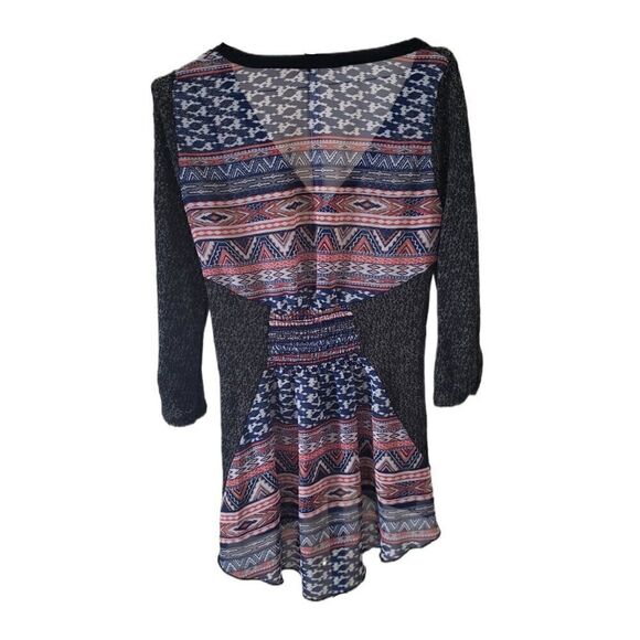 Julie's Closet Lightweight Green Cardigan Front/Aztec Style Attached back - Picture 3 of 3